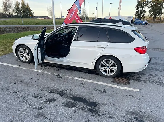 BMW 320D 2013 photo 2