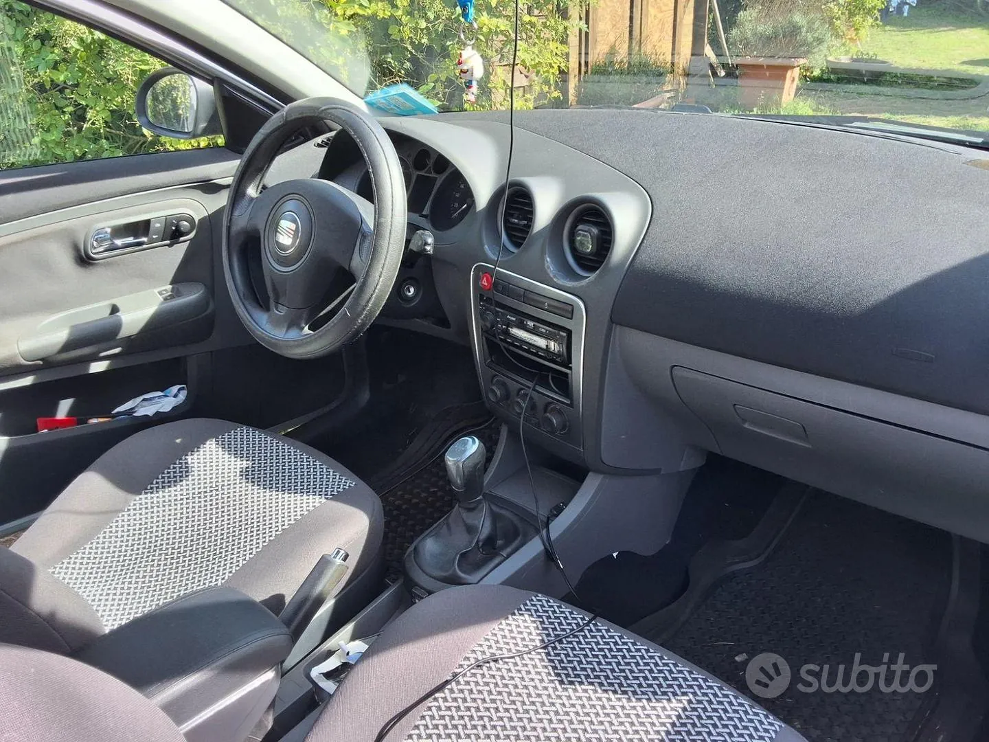 Seat Ibiza 2007 photo 2