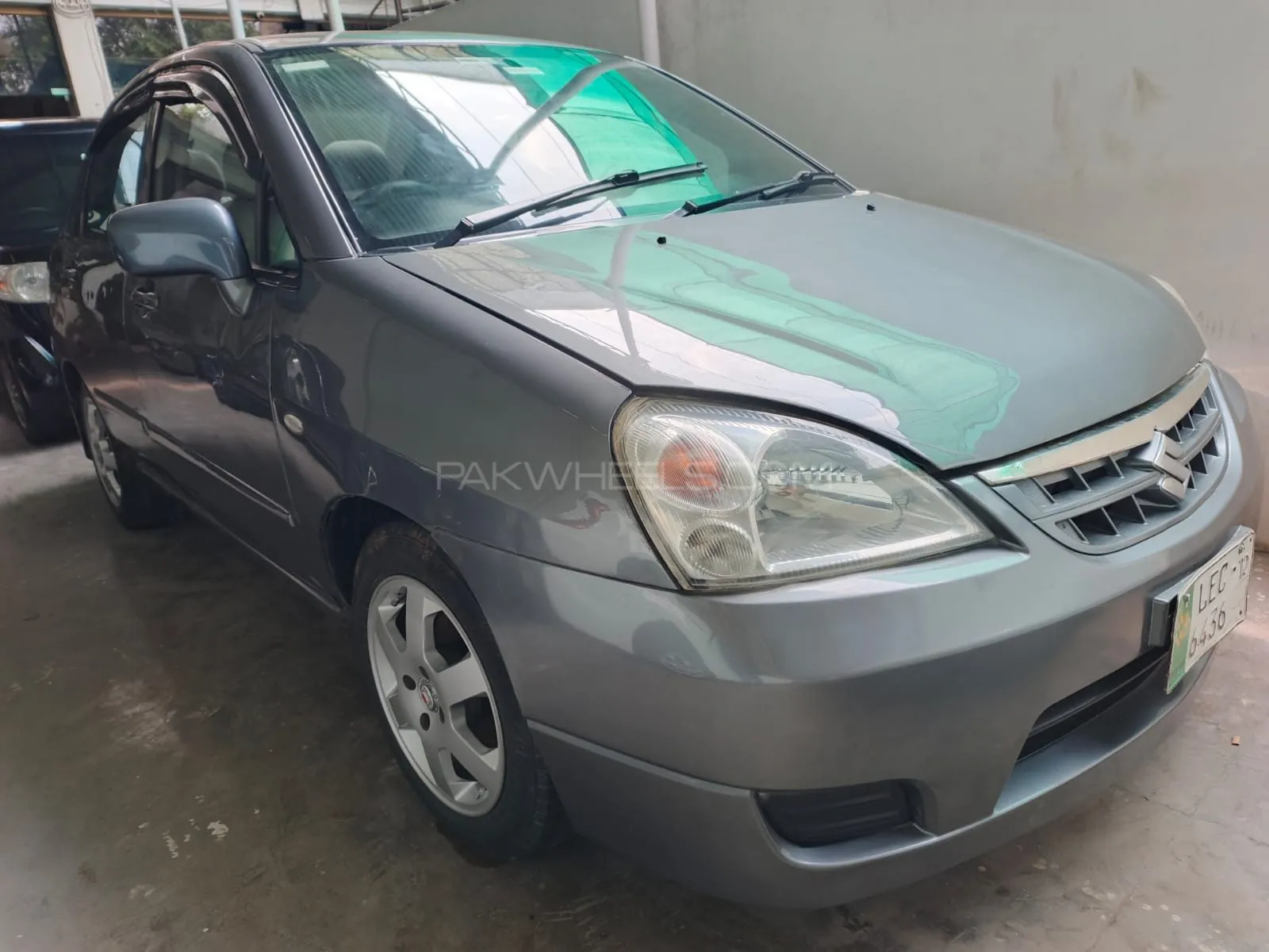 Suzuki Liana