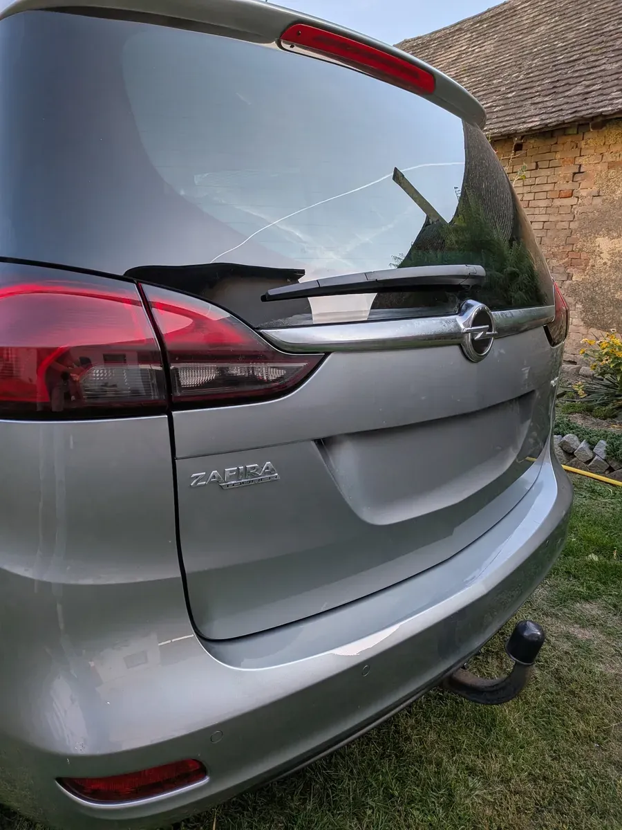 Opel Zafira 2012 photo 2