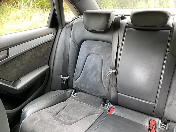 Audi A4 2008 photo 3