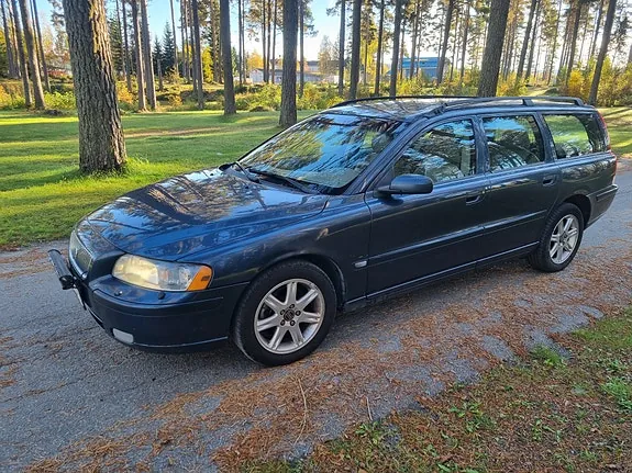 Volvo V70 2005 photo 2