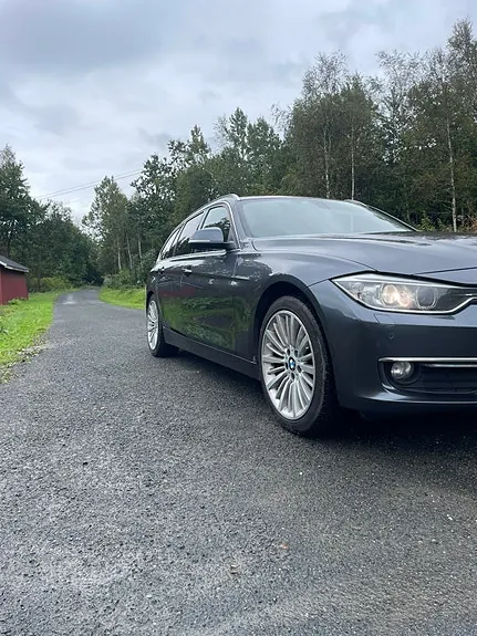 BMW 320D 2012 photo 2