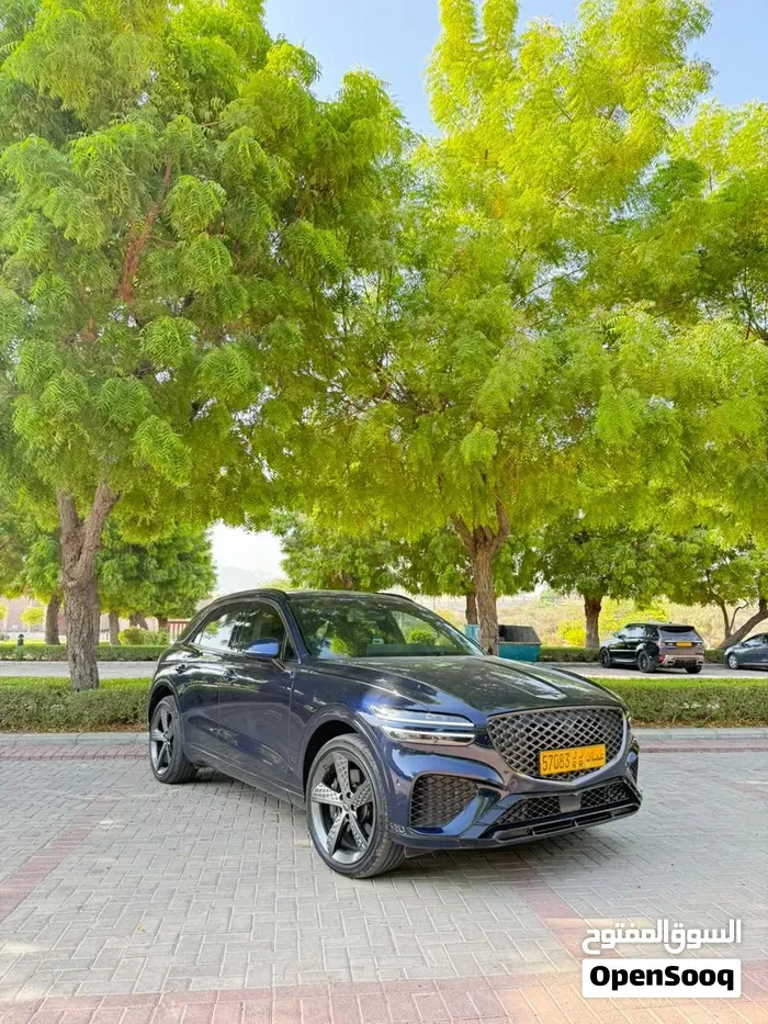 Genesis Gv70