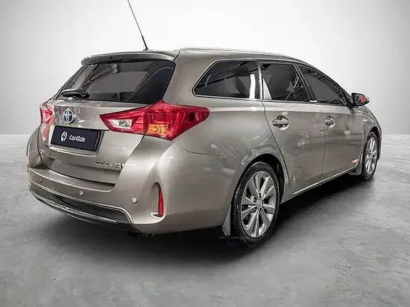 Toyota Auris 2013 photo 5