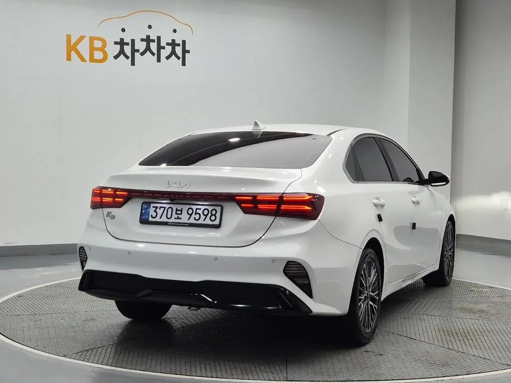 Kia K3 2022 photo 3