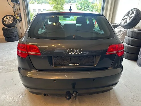 Audi A3 2010 photo 3