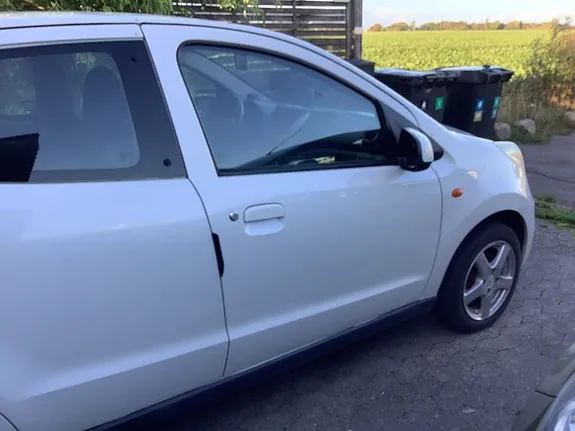 Suzuki Alto 2010 photo 2