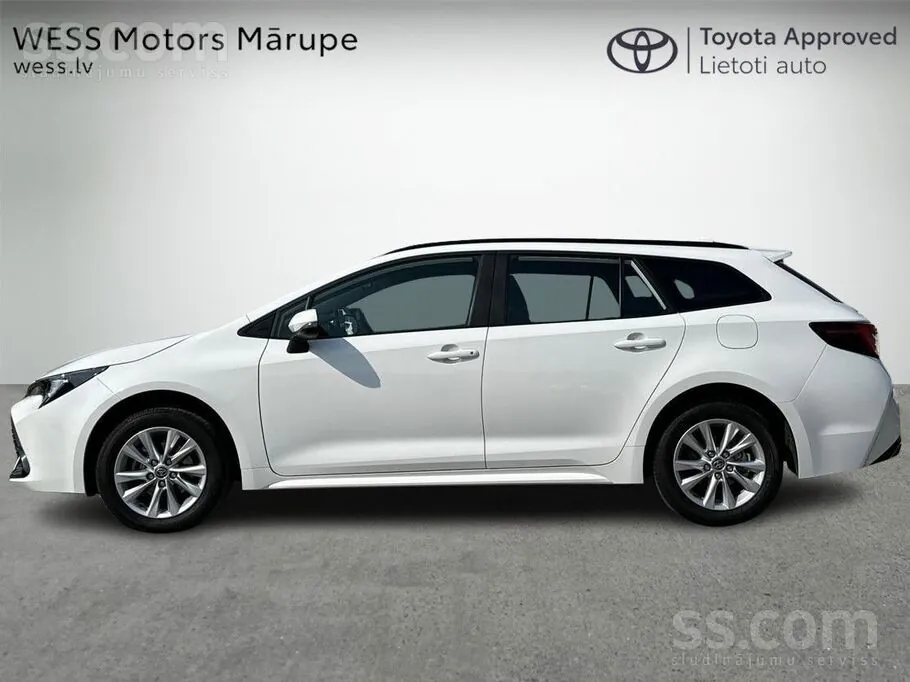 Toyota Corolla Touring Sports 2023 photo 3