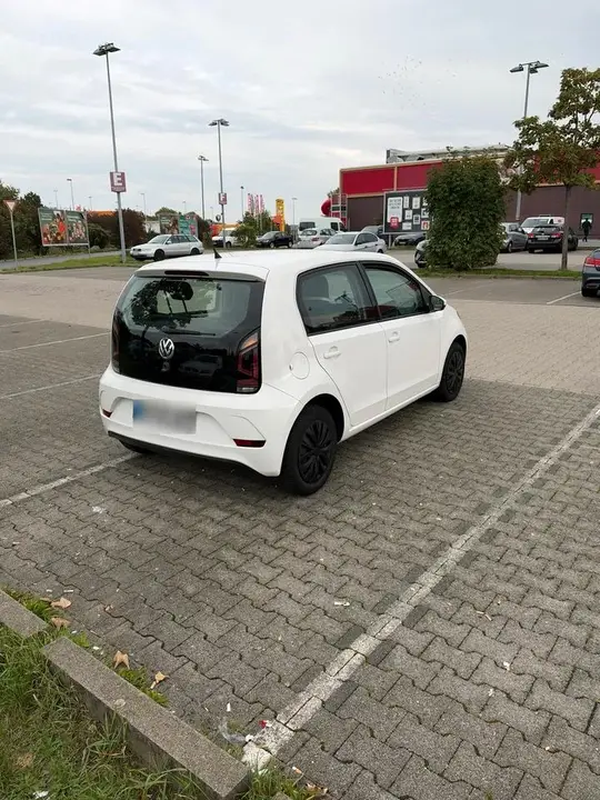 Volkswagen Up