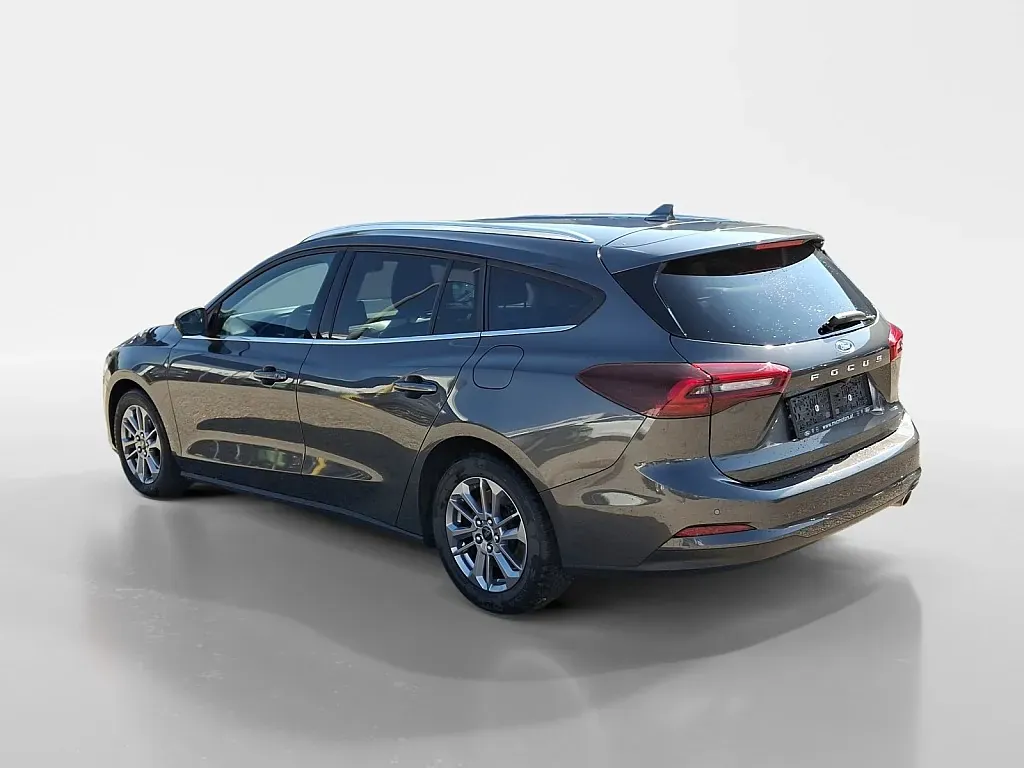Ford Focus 2023 photo 3