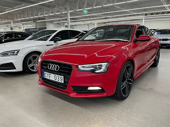 Audi A5 2012 photo 2