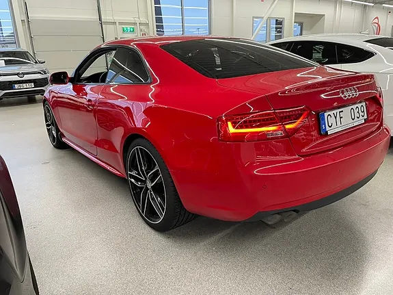 Audi A5 2012 photo 3