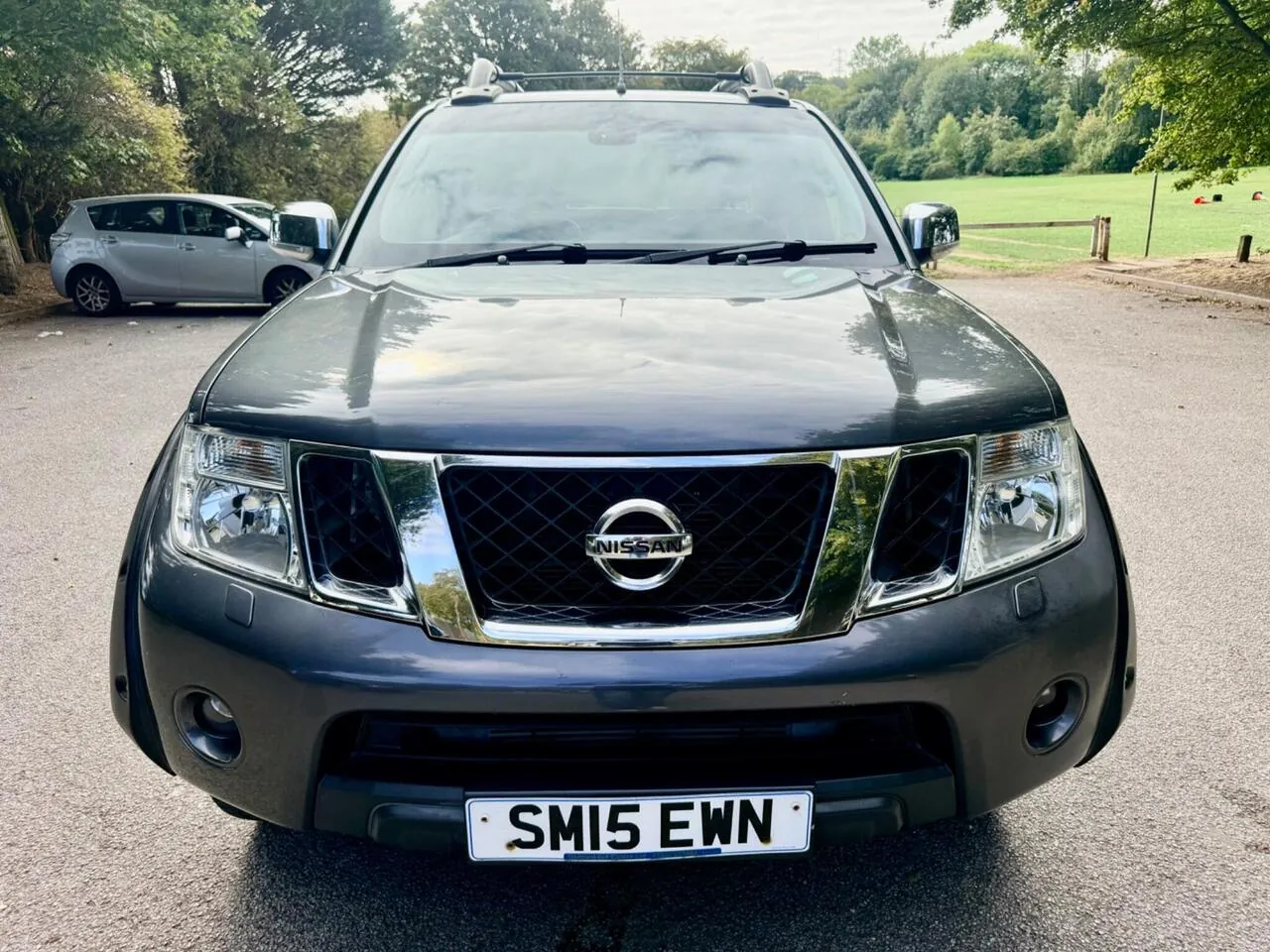 Nissan Navara 2015 photo 2