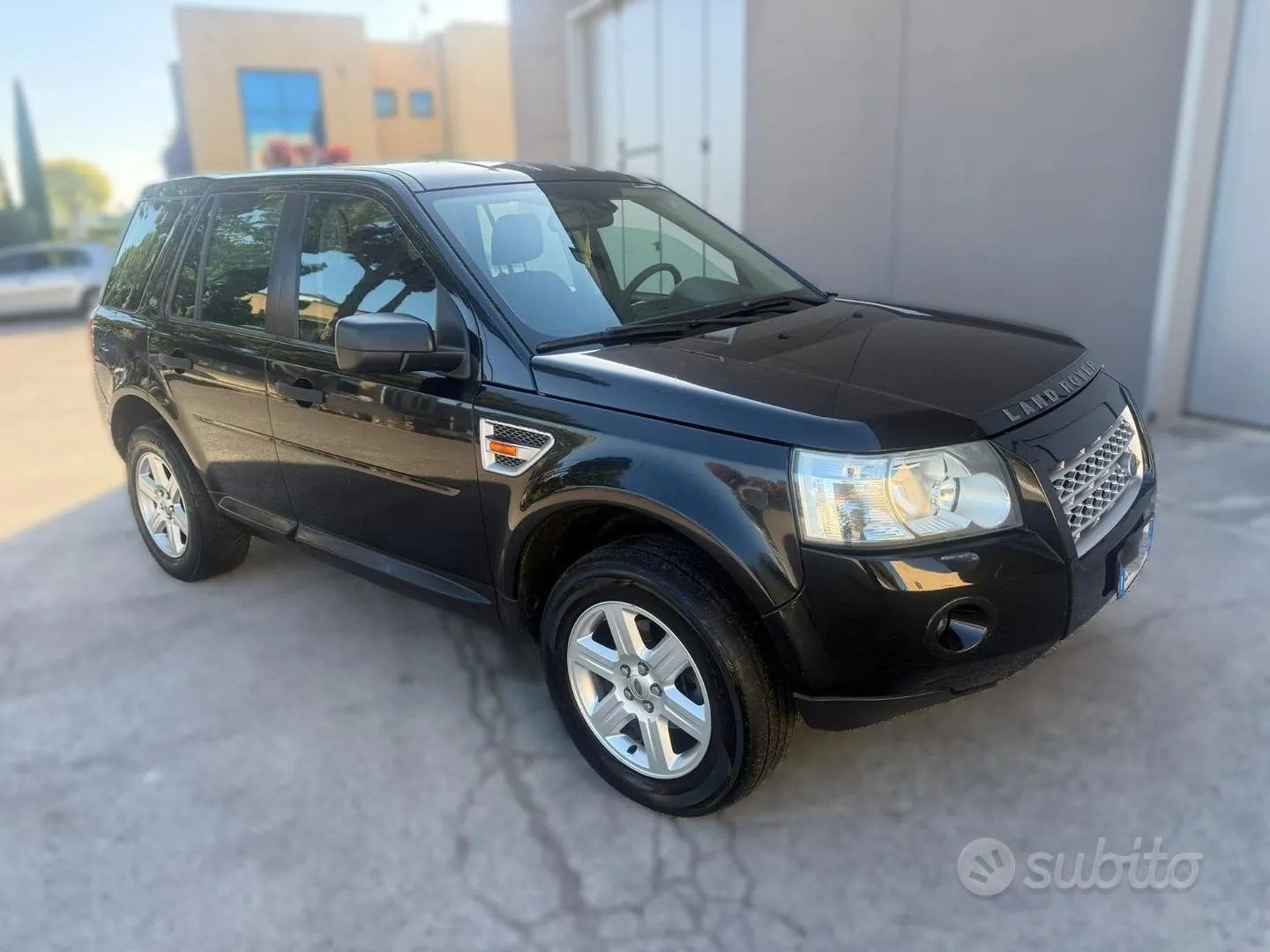 Land Rover Freelander 2008 photo 3