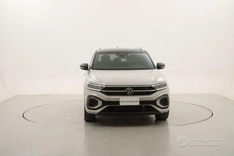 Volkswagen T-Roc 2023 photo 2