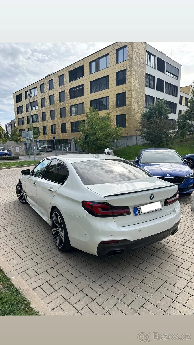 BMW 5 G30 2017 photo 3