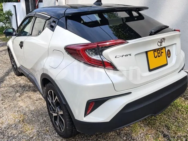 Toyota Chr 2018 photo 2
