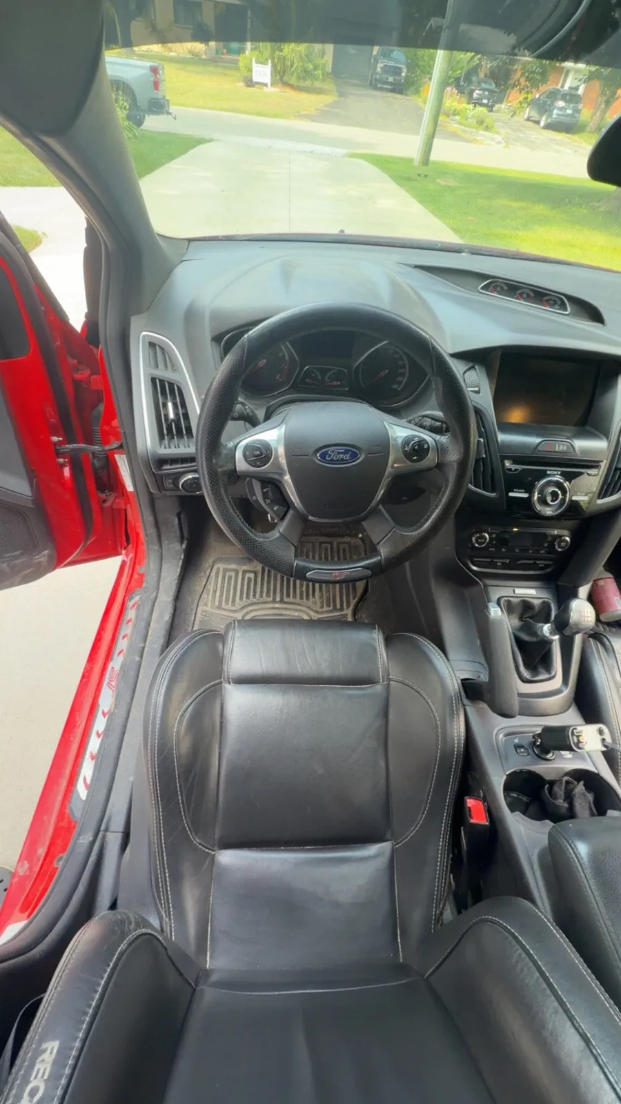 Ford Focus St 2014 photo 5