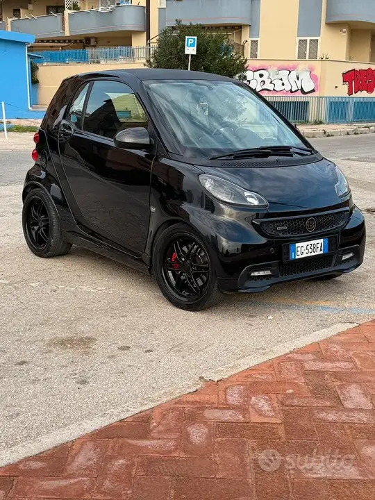 Smart Fortwo 2011 photo 2
