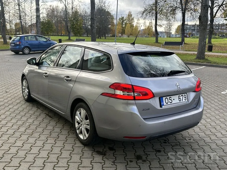 Peugeot 308 2015 photo 4