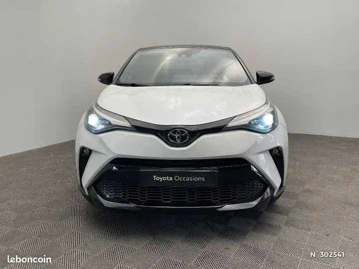 Toyota C-Hr 2023 photo 3