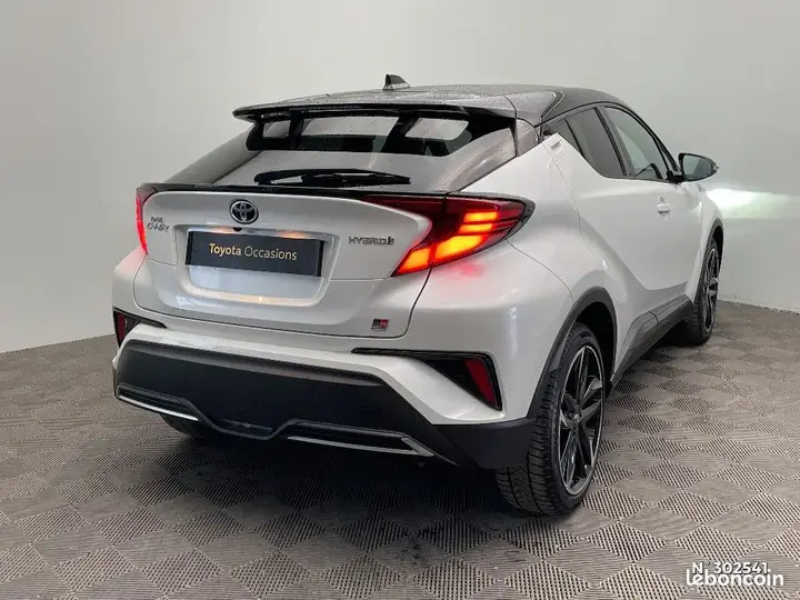 Toyota C-Hr 2023 photo 4
