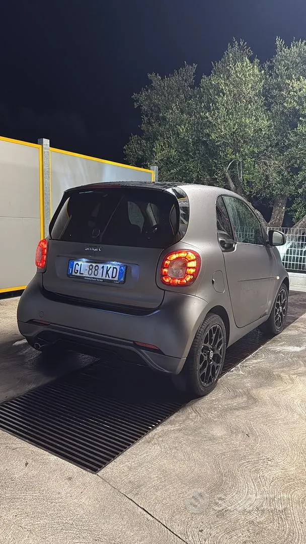 Smart Fortwo 2023 photo 2