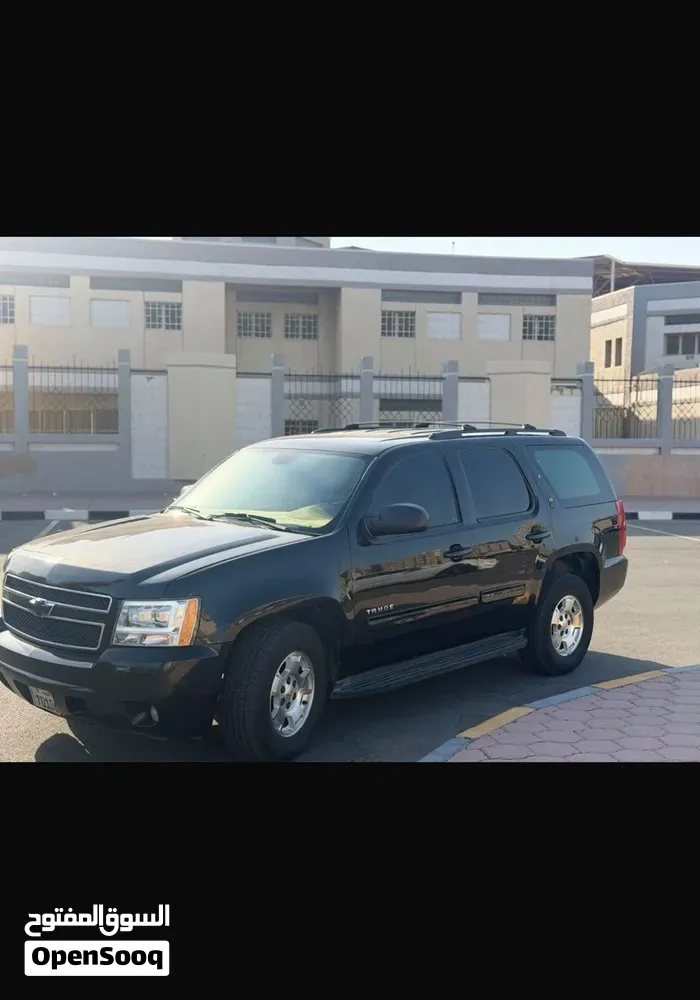 Chevrolet Tahoe 2011 photo 2