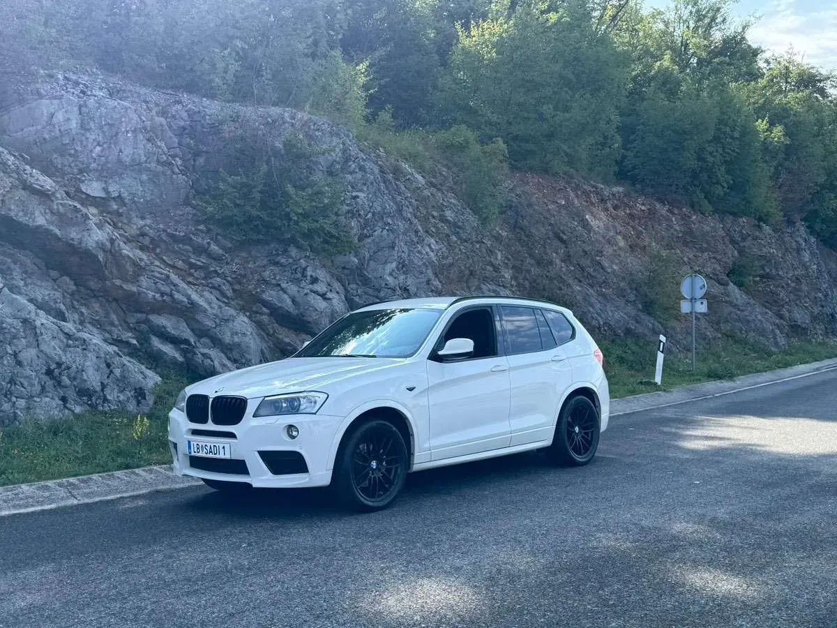 BMW X3 2012 photo 2