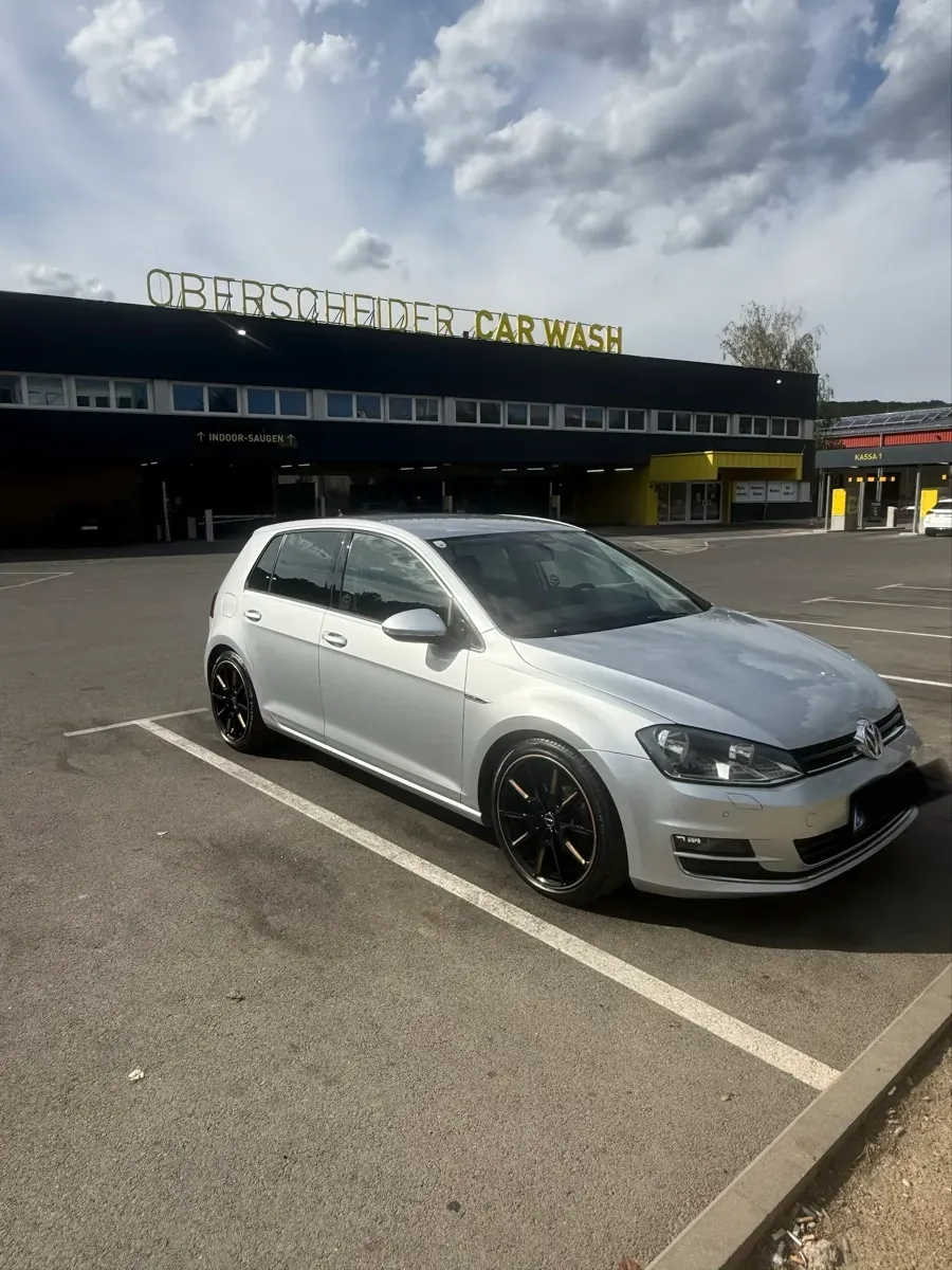 Volkswagen Golf 2015 photo 2