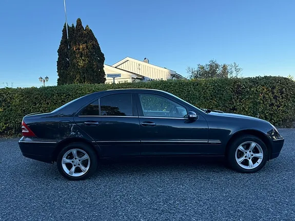 Mercedes-Benz C180 2003 photo 5