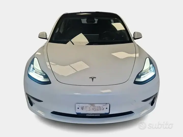 Tesla Model 3 2020 photo 2