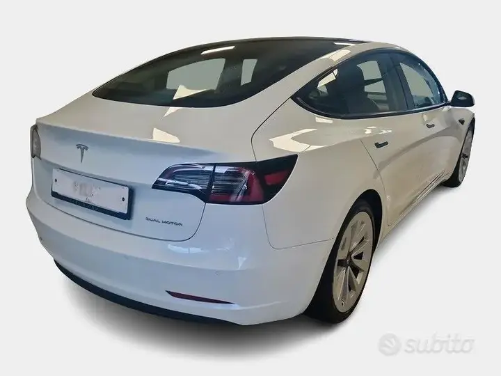 Tesla Model 3 2020 photo 4