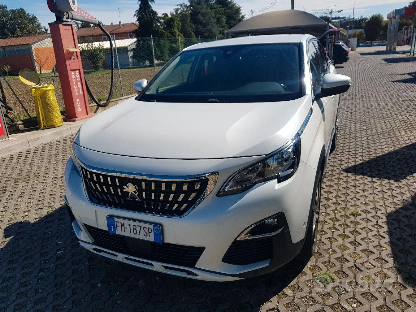 Peugeot 3008 2018 photo 2