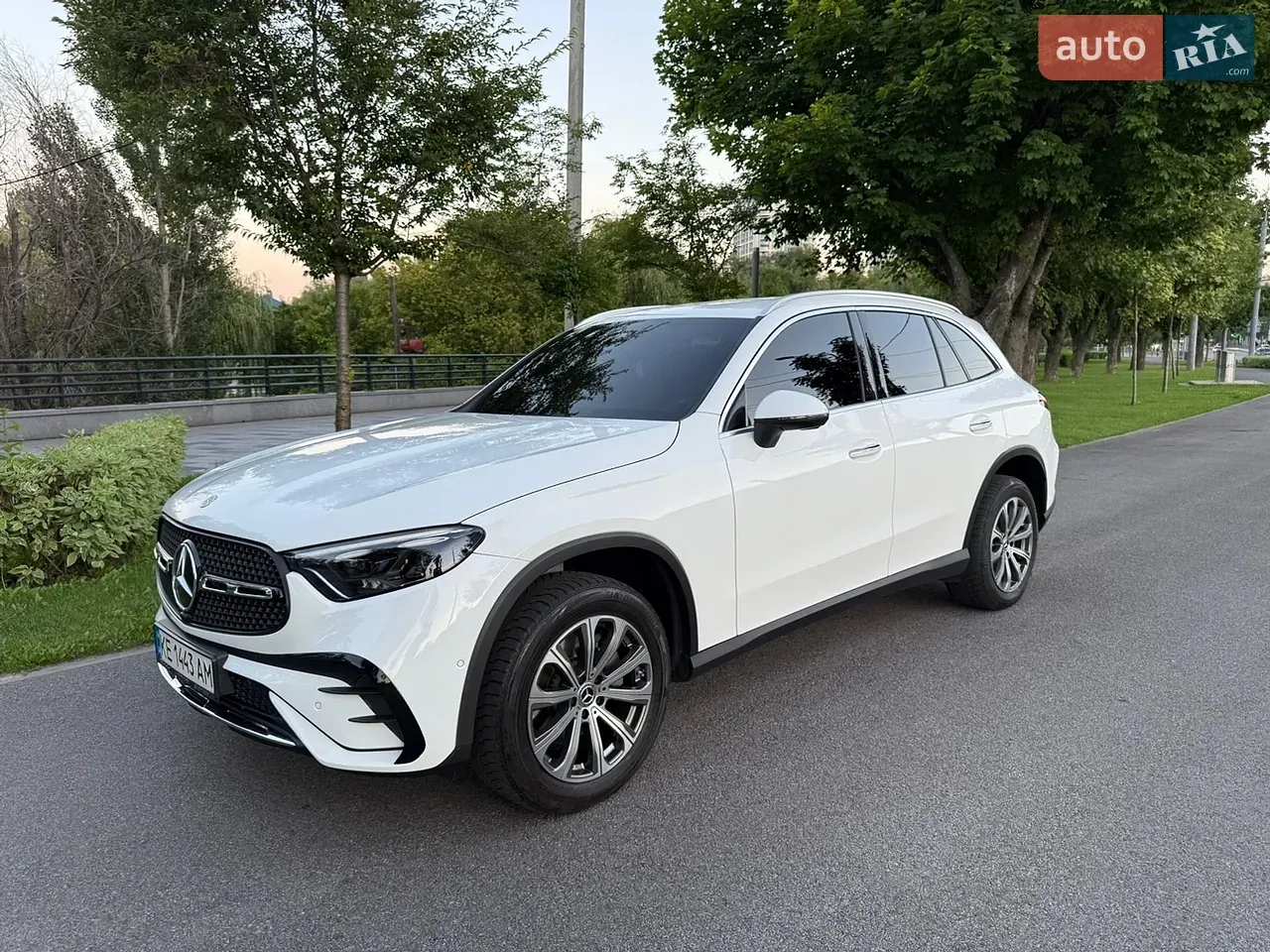 Mercedes-Benz Glc-Class 2023 photo 3