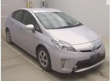 Toyota Prius 2015 photo 2