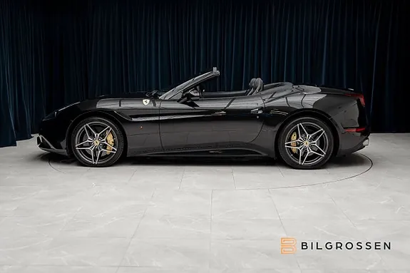 Ferrari California T 2015 photo 2