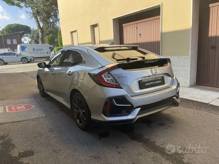 Honda Civic 2019 photo 3