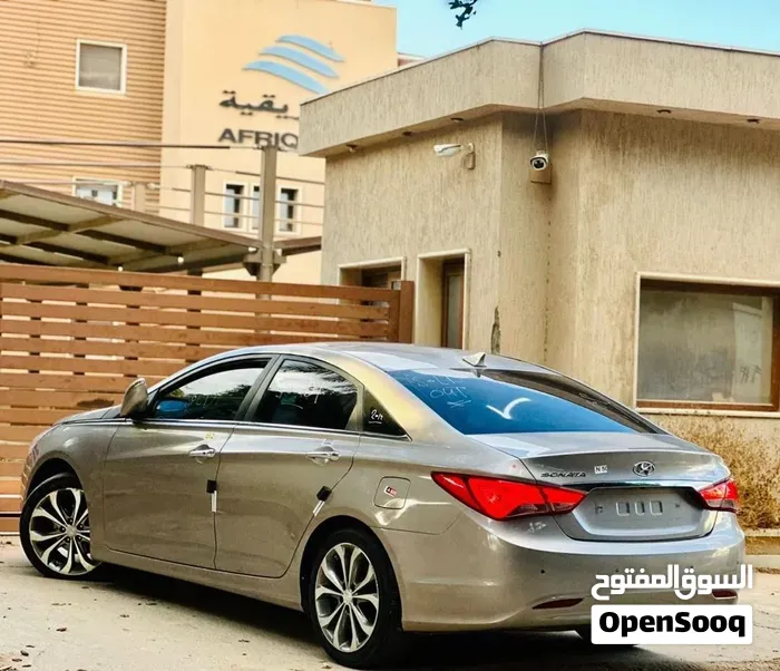 Hyundai Sonata 2013 photo 4