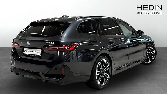 BMW 530E 2026 photo 2