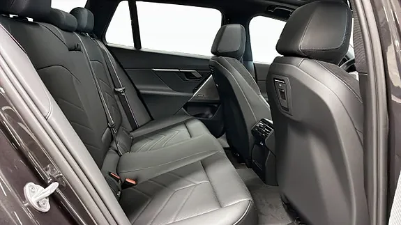 BMW 530E 2026 photo 5