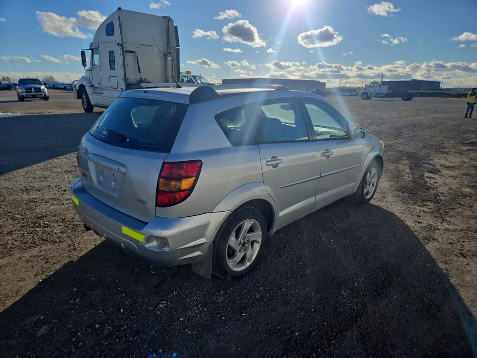 Pontiac Vibe 2005 photo 3