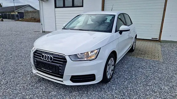 Audi A1 2016 photo 3