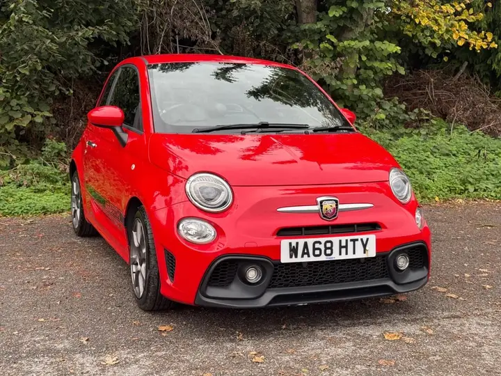 Abarth 595 2018 photo 3
