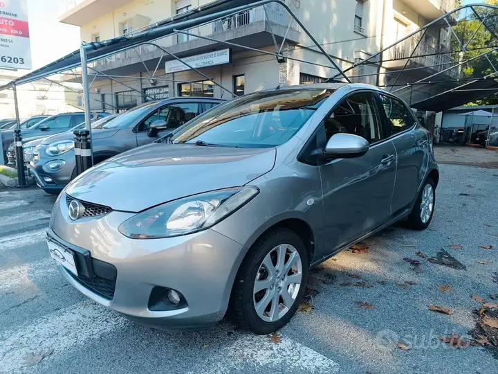 Mazda 2