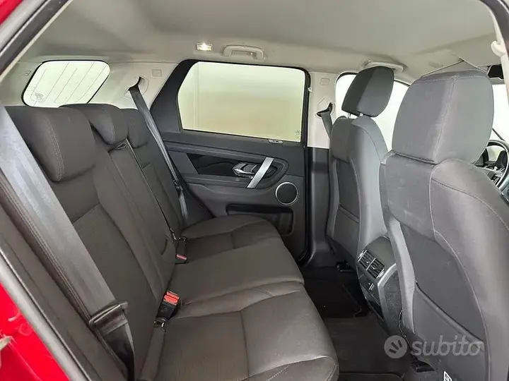 Land Rover Discovery Sport 2021 photo 5