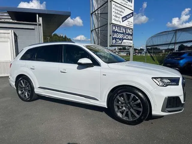 Audi Q7 2021 photo 3
