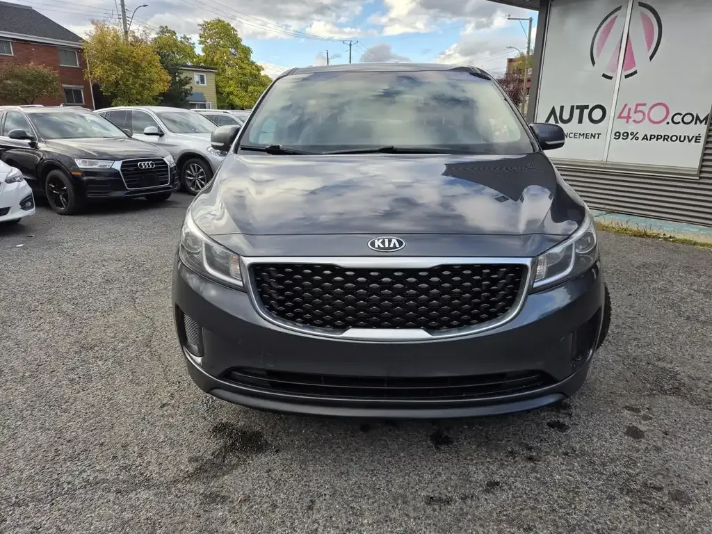 Kia Sedona 2017 photo 2