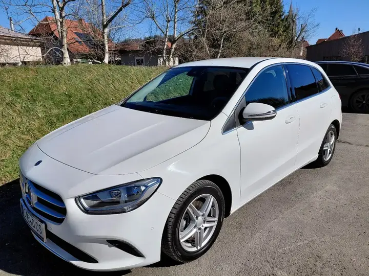 Mercedes-Benz B-Class 2019 photo 2